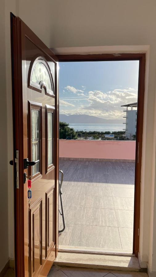Vila Osmenaj Rent Room Or Apartment Vlorë Exteriör bild