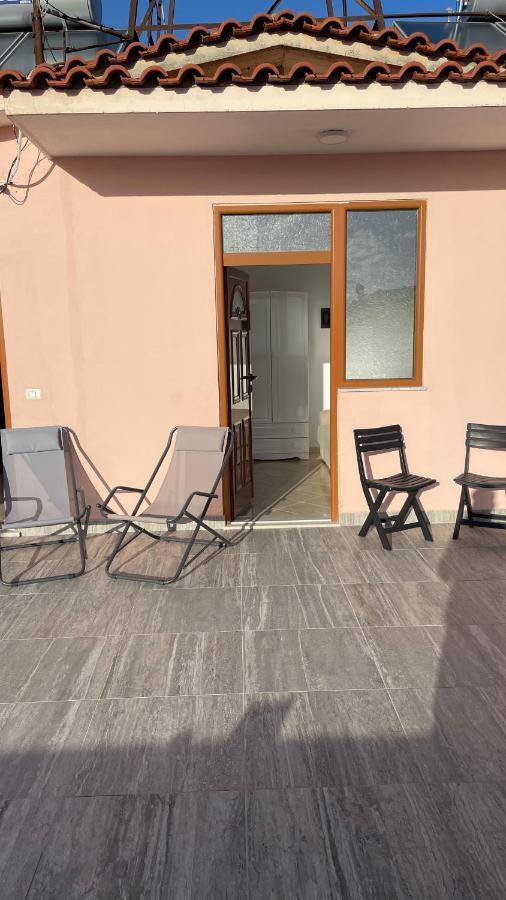 Vila Osmenaj Rent Room Or Apartment Vlorë Exteriör bild
