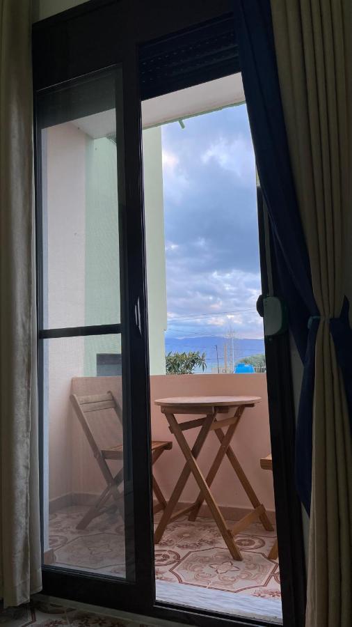 Vila Osmenaj Rent Room Or Apartment Vlorë Exteriör bild