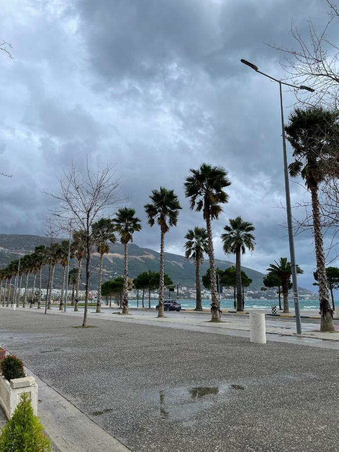 Vila Osmenaj Rent Room Or Apartment Vlorë Exteriör bild