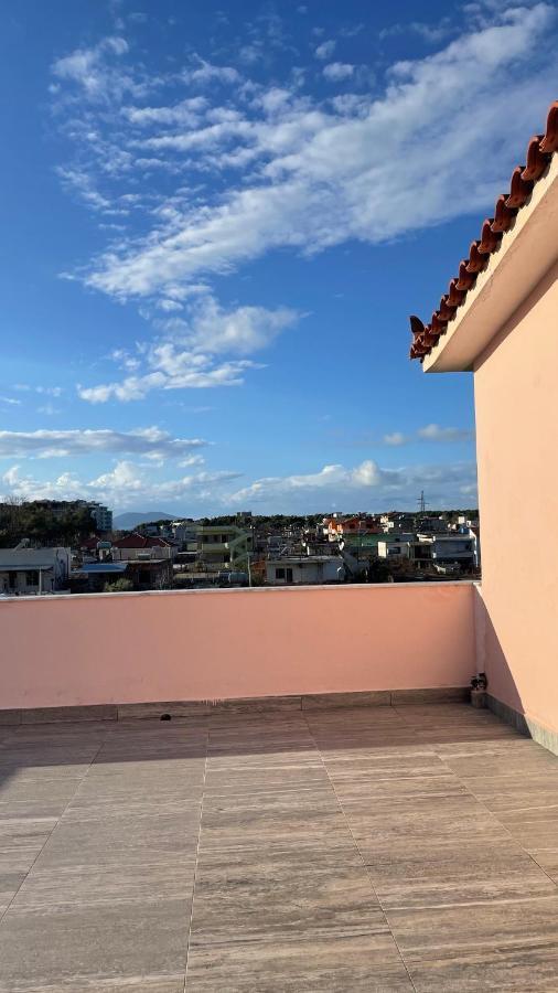 Vila Osmenaj Rent Room Or Apartment Vlorë Exteriör bild