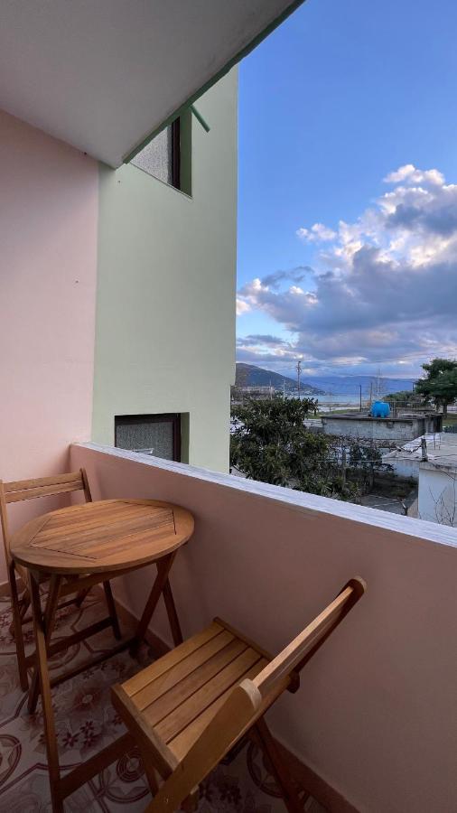 Vila Osmenaj Rent Room Or Apartment Vlorë Exteriör bild
