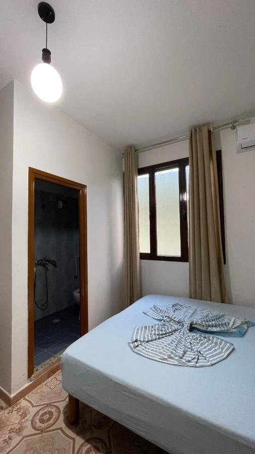 Vila Osmenaj Rent Room Or Apartment Vlorë Exteriör bild