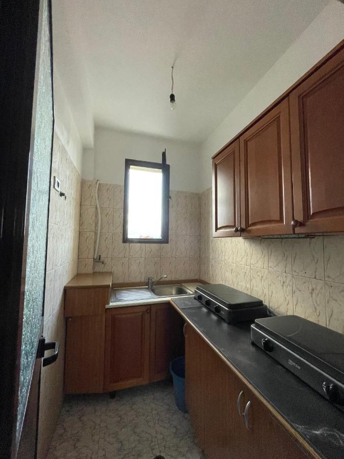 Vila Osmenaj Rent Room Or Apartment Vlorë Exteriör bild