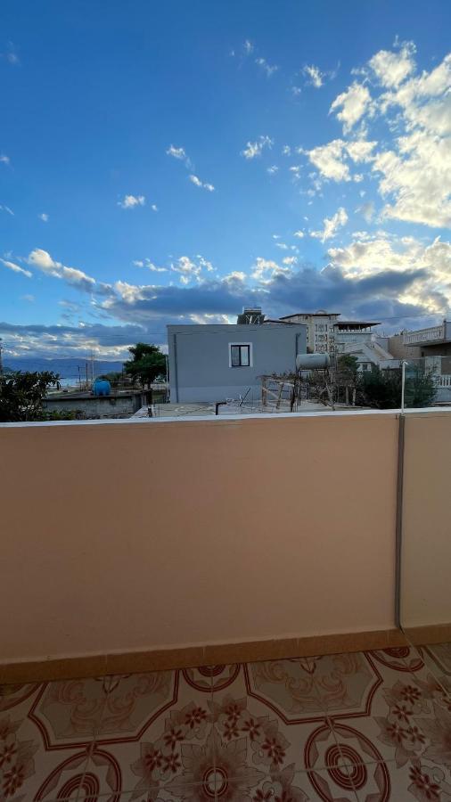 Vila Osmenaj Rent Room Or Apartment Vlorë Exteriör bild